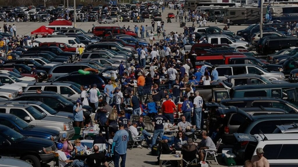 parking lots M&T Bank Stadium