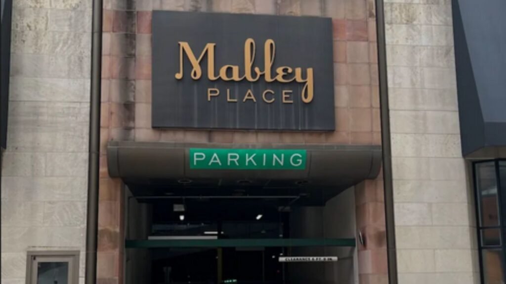 mmabley place garage parking