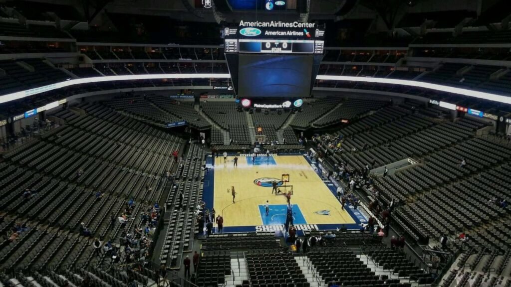 200 level seating at American Airlines Center