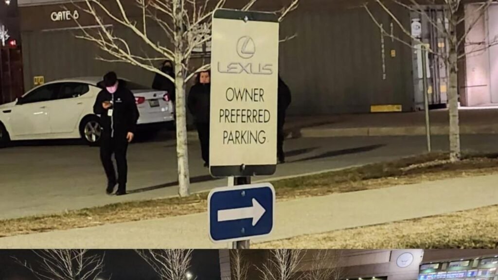 United Center Parking lexus parking