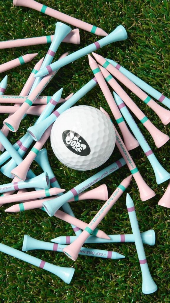 15 Golf Gifts for Men: golf tee