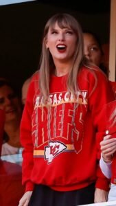 11 Top Celebrities favorite NFL Teams. - SeatGraph
